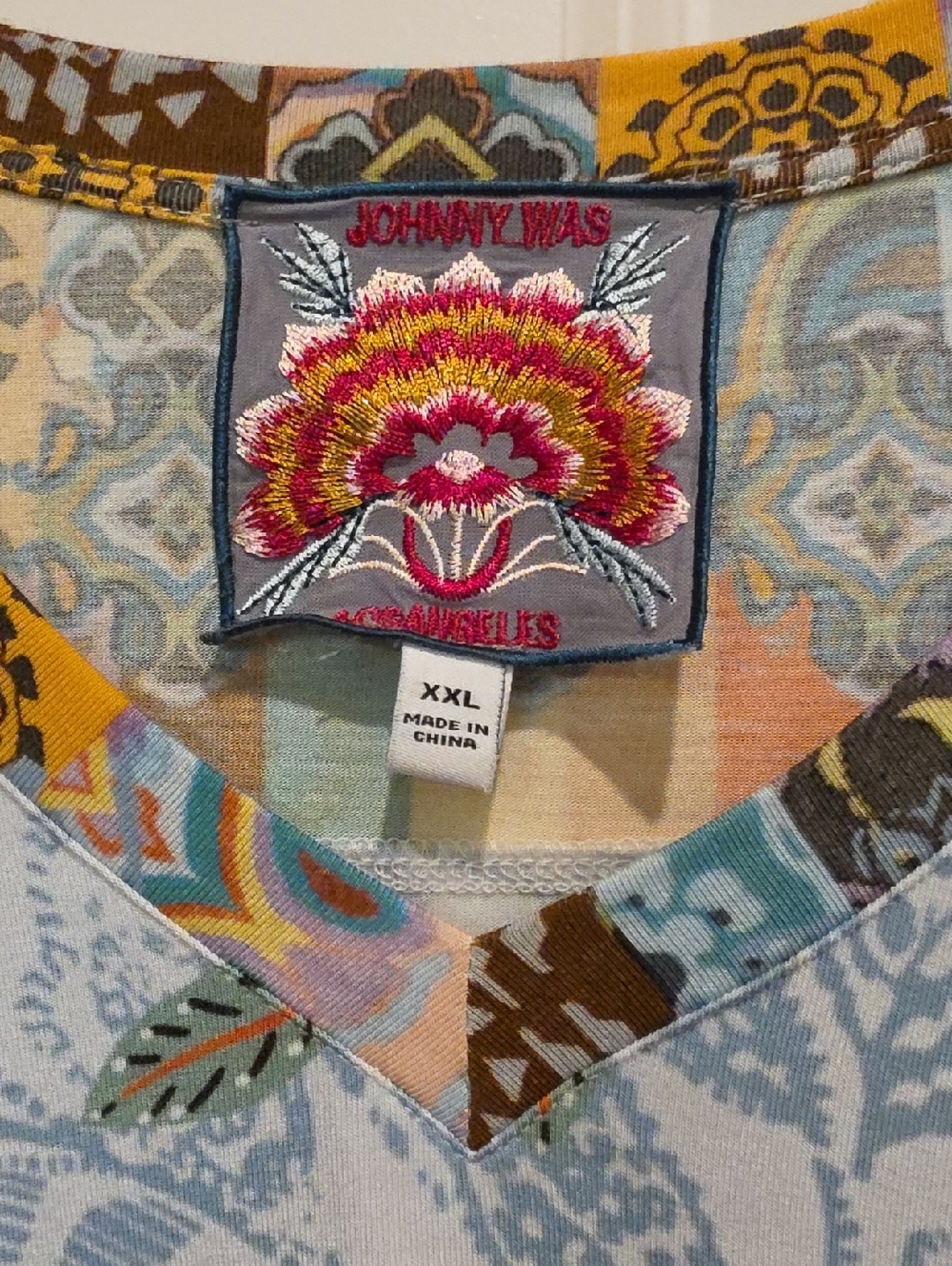Johnny Was Boho Floral V-Neck Top - Light Blue Multi XXL W Assymetrical Hemline - Picture 2 of 6